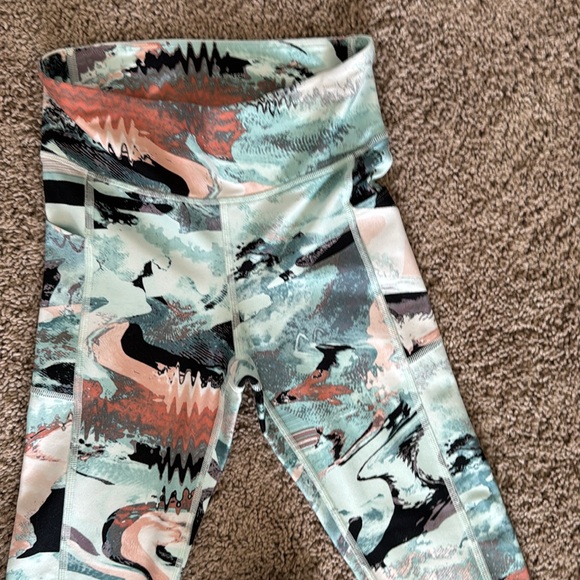 Under Armour Leggings - Picture 4 of 11